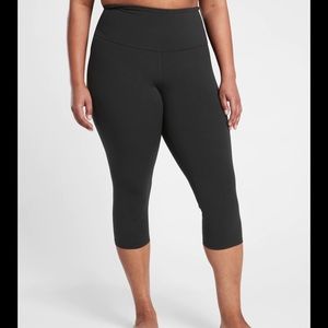 NWT-Athleta Elation Capri Black Tights, Size 1X
